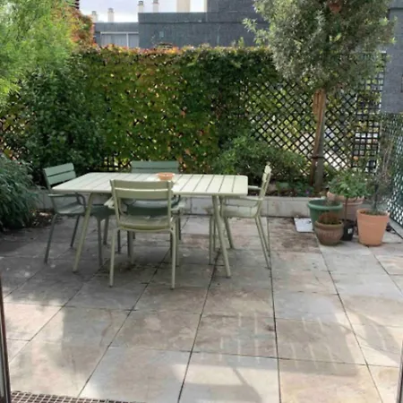 Spacious With Terrace Appartement Paris